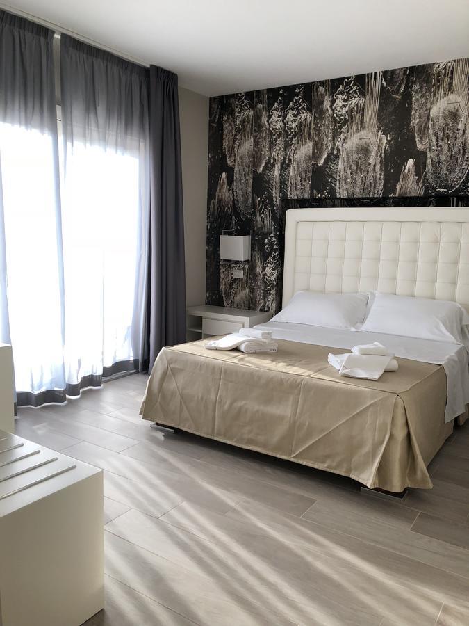 Hotel Boutique Carolina Marina di Castagneto Carducci Buitenkant foto