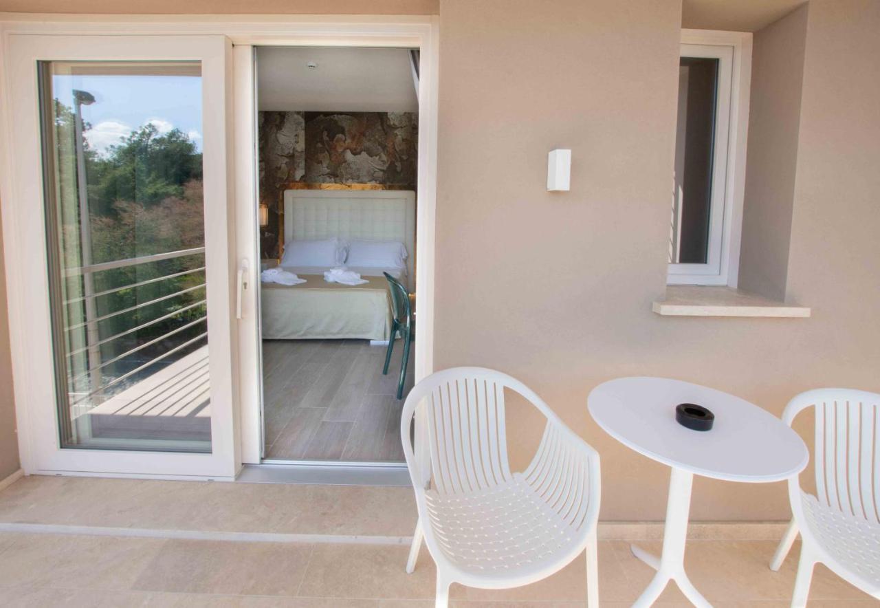 Hotel Boutique Carolina Marina di Castagneto Carducci Buitenkant foto