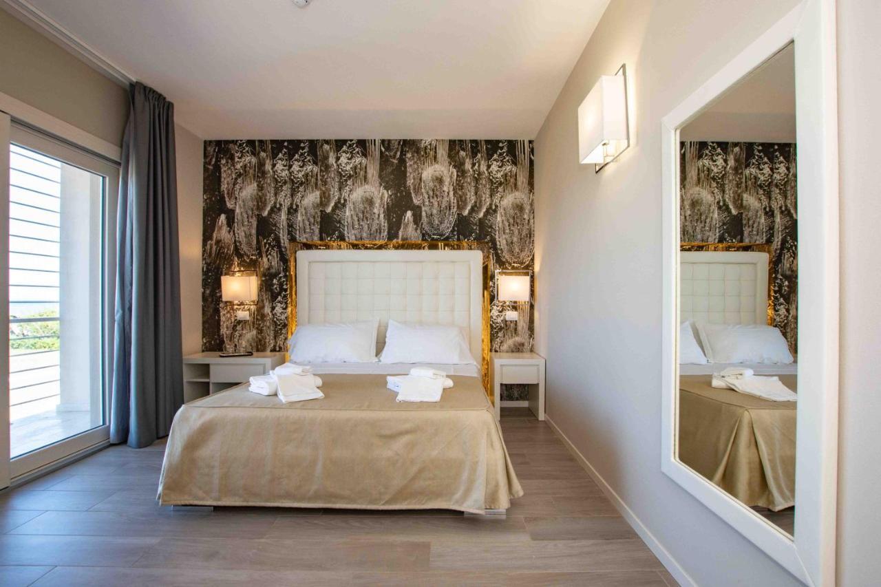 Hotel Boutique Carolina Marina di Castagneto Carducci Buitenkant foto