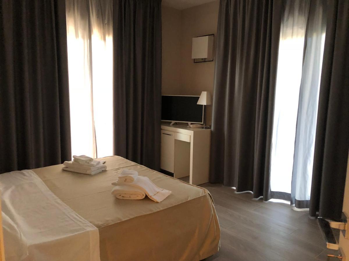 Hotel Boutique Carolina Marina di Castagneto Carducci Buitenkant foto